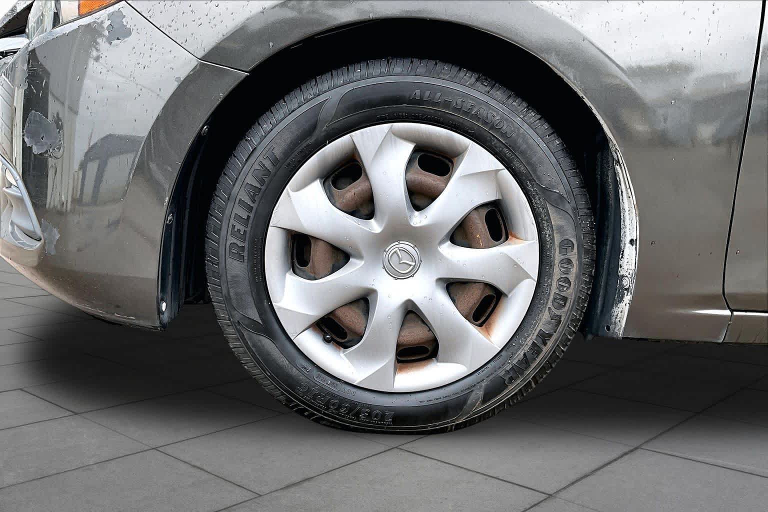 Used 2017 MAZDA MAZDA3 Sport FWD image 11