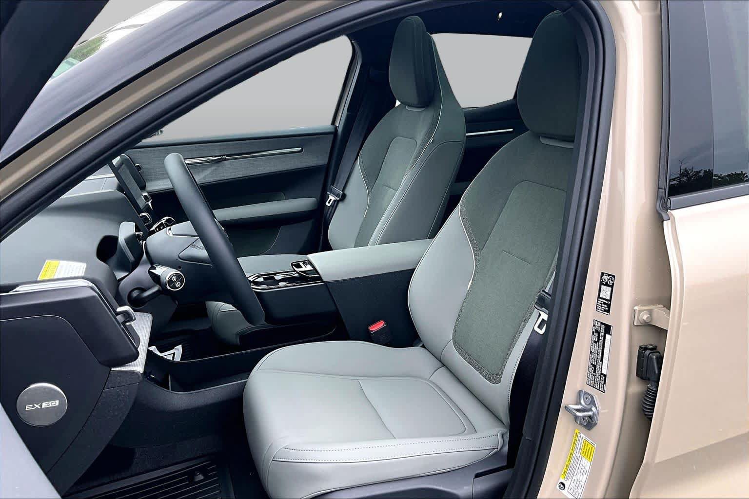 New 2026 Volvo EX30 Cross Country Ultra w/ Protection Package Premier AWD/4WD image 13