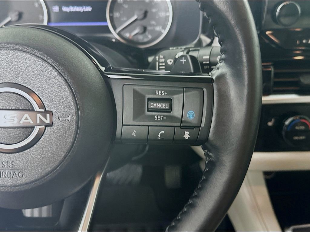 Used 2022 Nissan Pathfinder SL FWD image 27