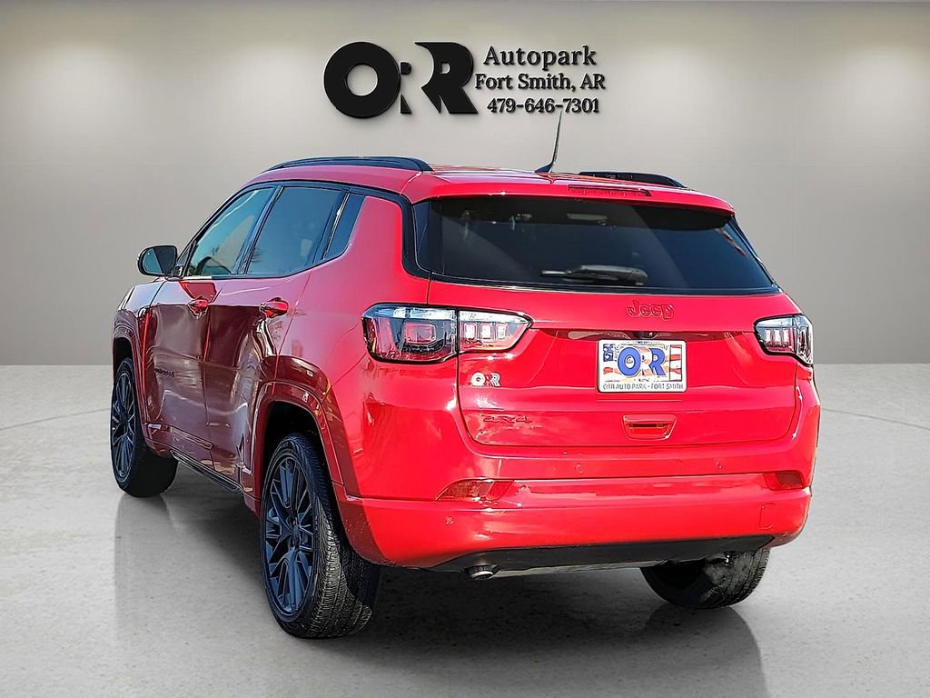 Used 2023 Jeep Compass Limited AWD/4WD image 4