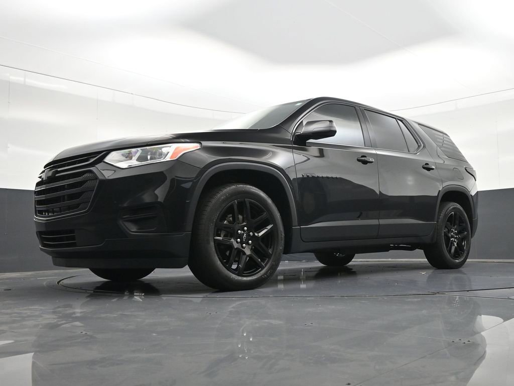 Used 2019 Chevrolet Traverse LS w/ LPO, Blackout Package FWD image 28