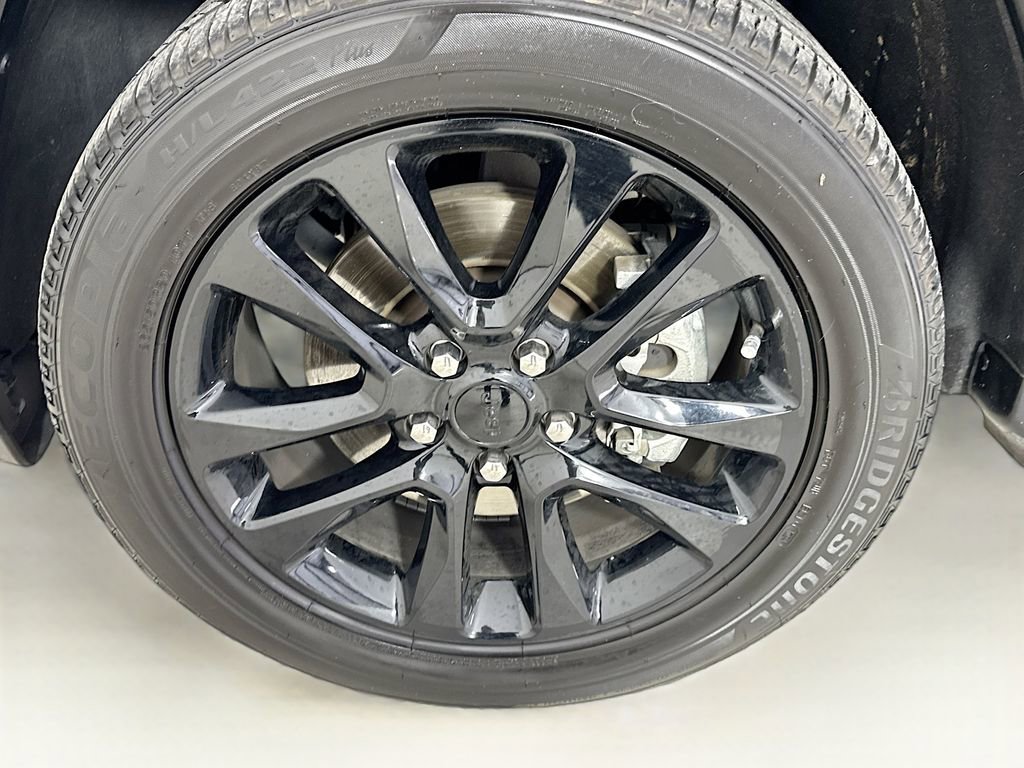 Used 2022 Jeep Grand Cherokee Laredo X image 41