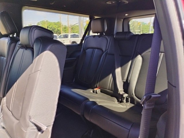 New 2025 Jeep Wagoneer L 4WD w/ Convenience Group I image 12