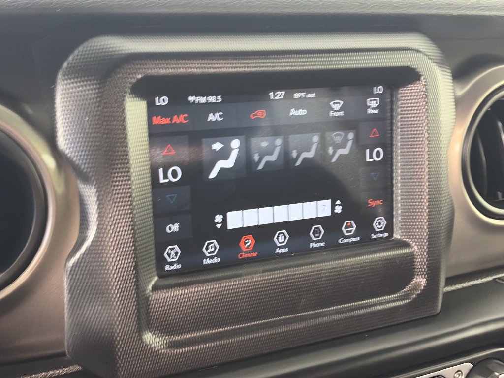 Used 2019 Jeep Wrangler Unlimited Sport S AWD/4WD image 19