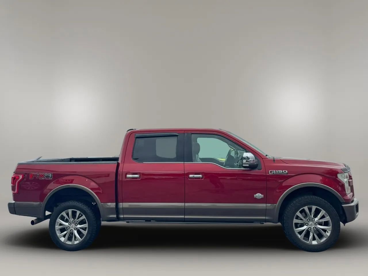 Used 2016 Ford F150 King Ranch w/ Equipment Group 601A Luxury AWD/4WD image 3