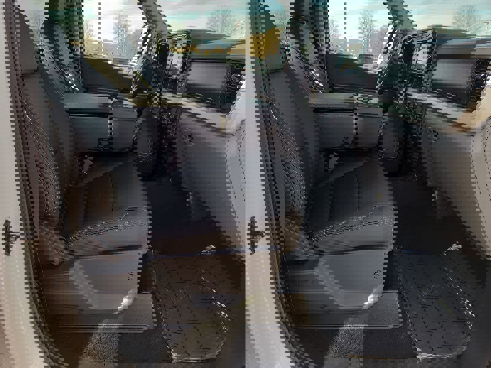 Used 2023 Ford F350 XLT image 22