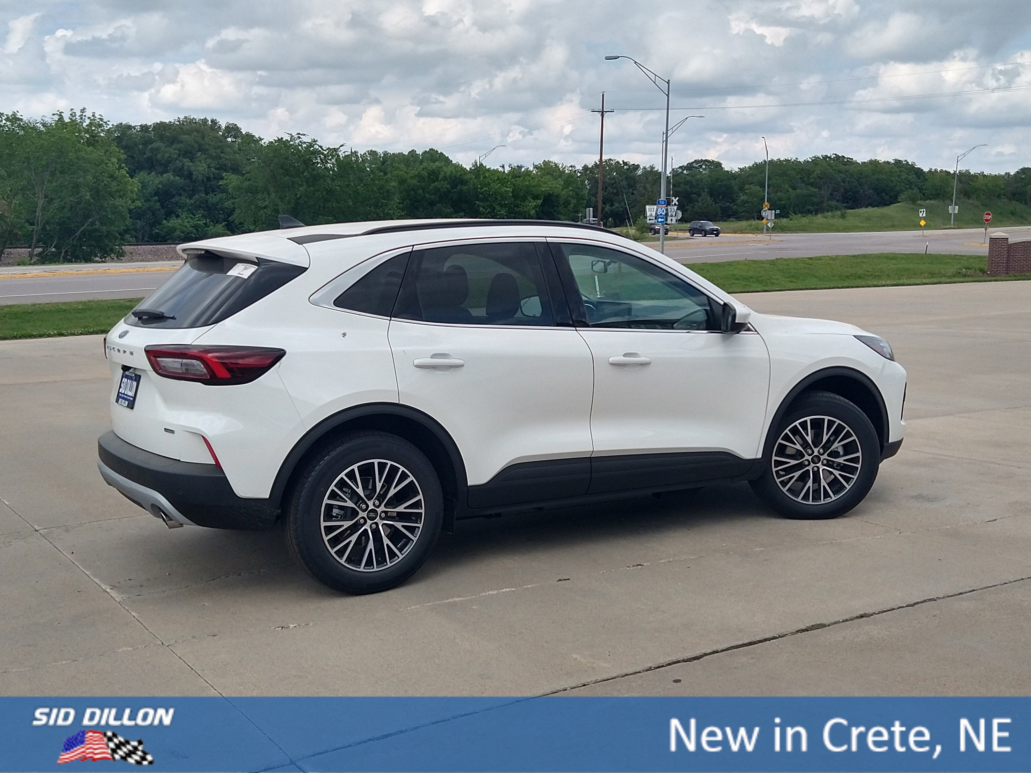 New 2025 Ford Escape SE w/ PHEV Premium Package image 15