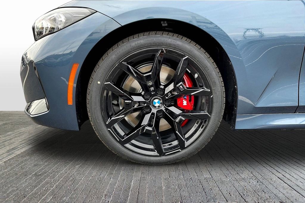 New 2026 BMW 330i xDrive Sedan w/ M Sport Package AWD/4WD image 13