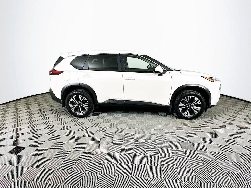 Certified 2023 Nissan Rogue SV image 9