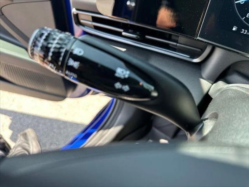 New 2025 Hyundai Elantra SEL image 13