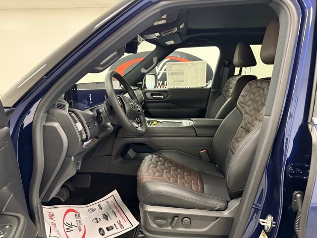 New 2025 Nissan Armada Platinum w/ Convenience Package image 9