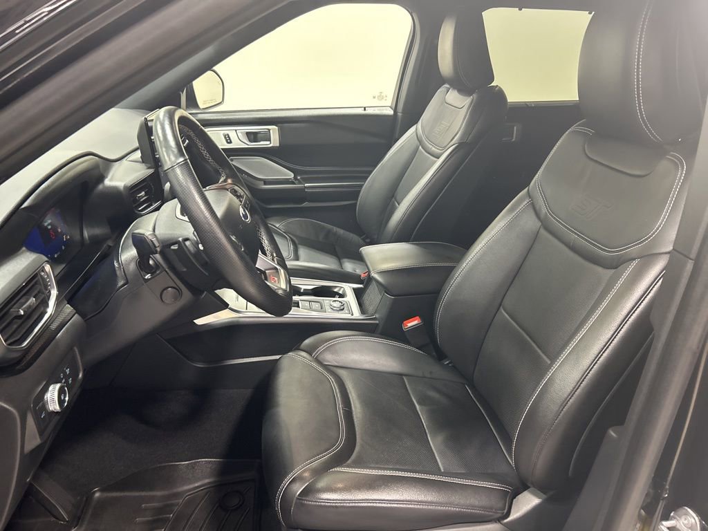 Used 2020 Ford Explorer ST w/ Premium Technology Package image 10