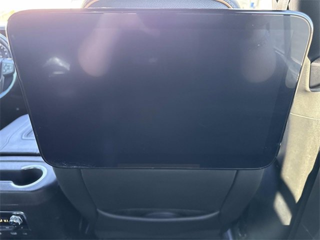 Used 2021 GMC Yukon XL AT4 w/ Rear Media and Nav Package image 17