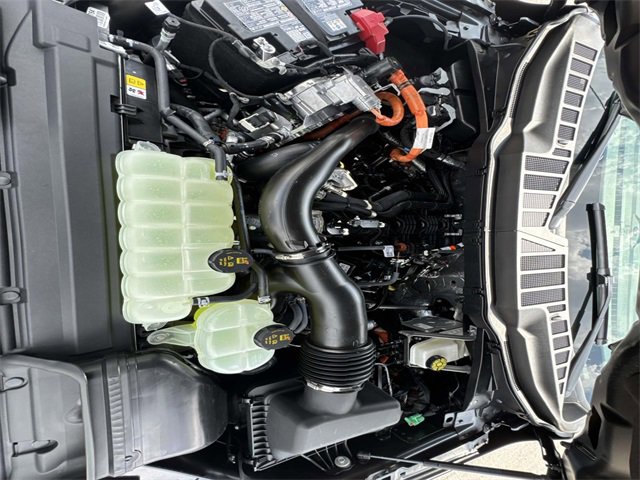 New 2025 Ford F150 Lariat w/ Equipment Group 501A Mid image 10