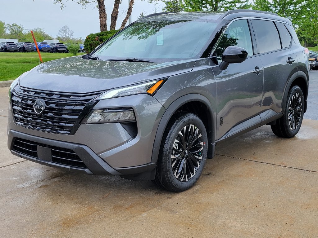 New 2026 Nissan Rogue Dark Armor AWD/4WD image 5
