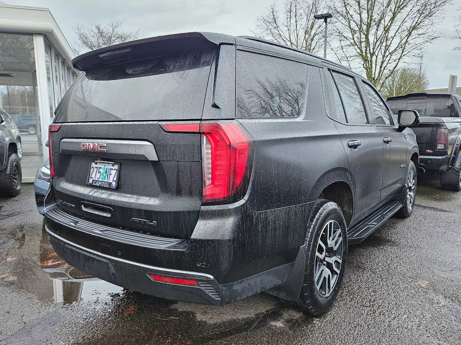 Used 2021 GMC Yukon AT4 image 2