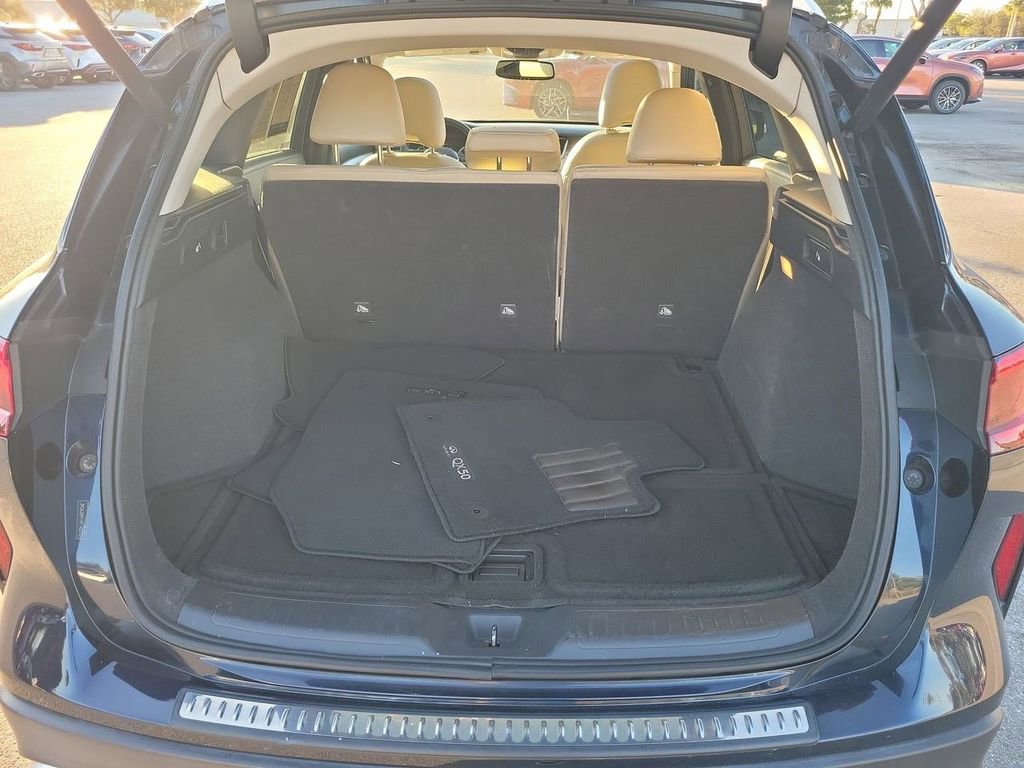 Used 2019 INFINITI QX50 Luxe w/ Navigation Package image 17