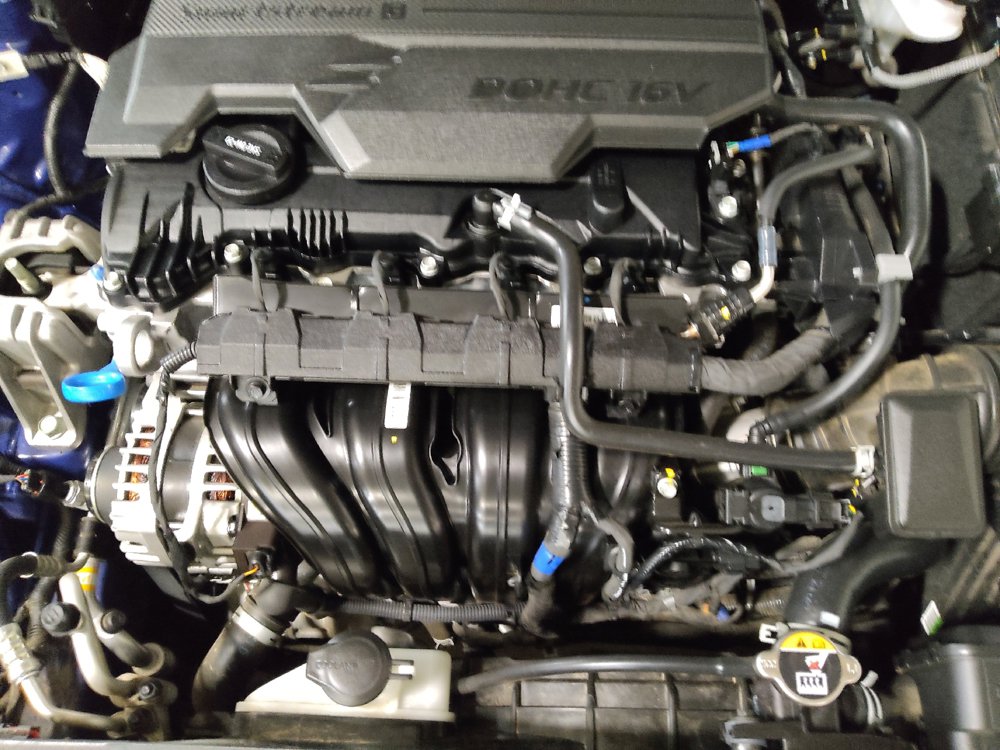 Used 2025 Hyundai Elantra SE FWD image 30