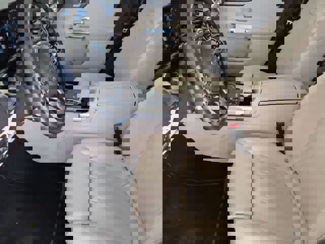 Used 2022 Mercedes-Benz GLB 250 image 16