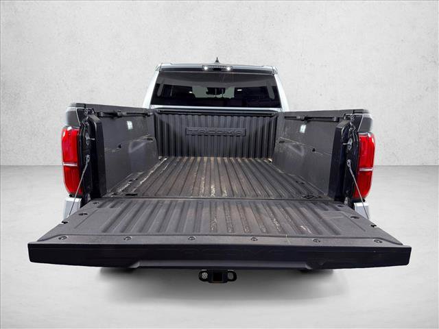 Used 2024 Toyota Tacoma TRD Sport AWD/4WD image 18