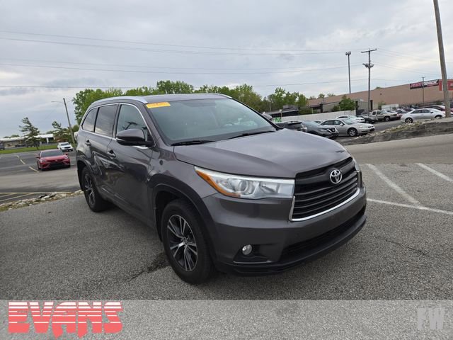 Used 2016 Toyota Highlander XLE AWD/4WD image 1