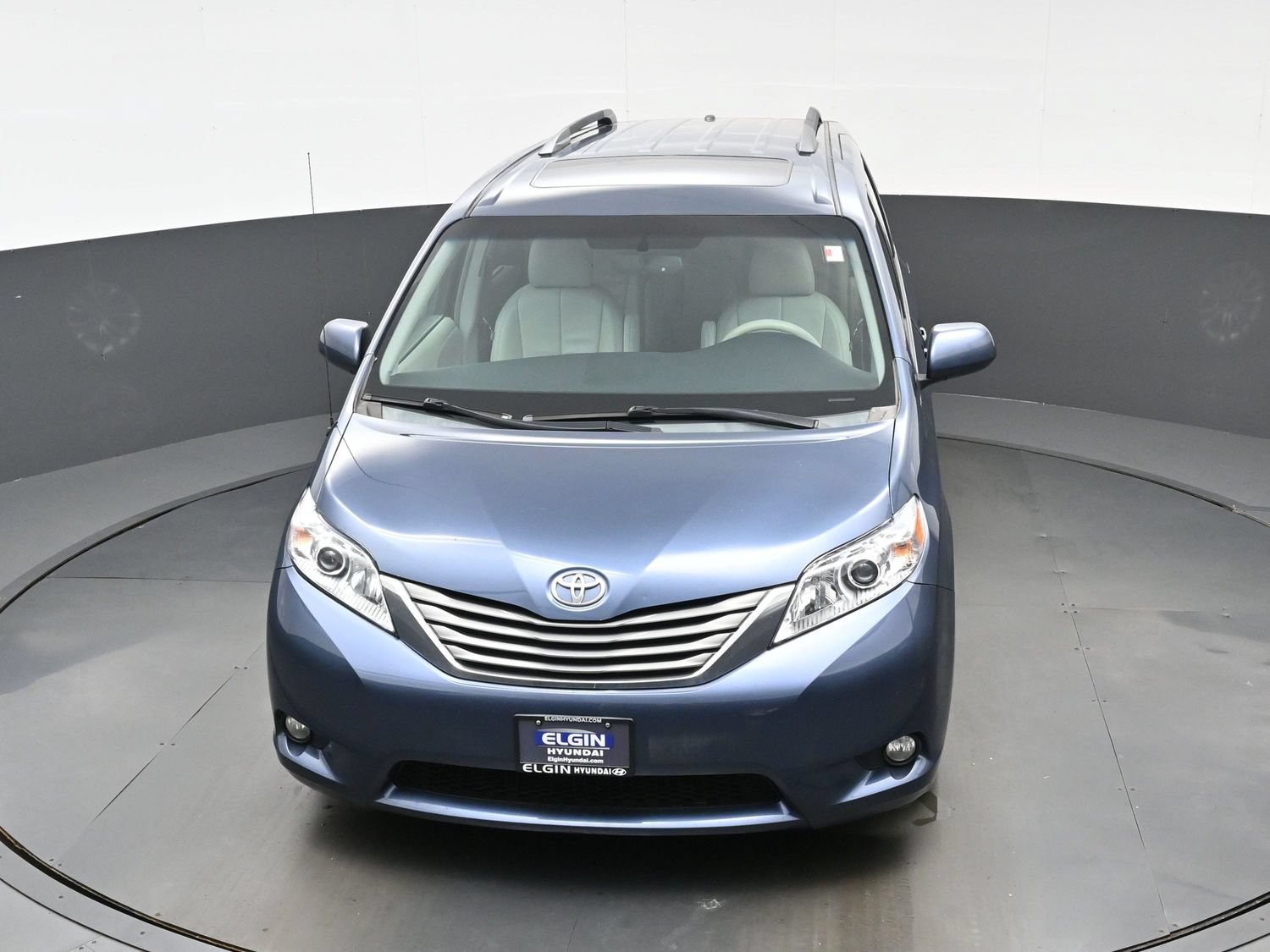 Used 2014 Toyota Sienna XLE FWD image 38