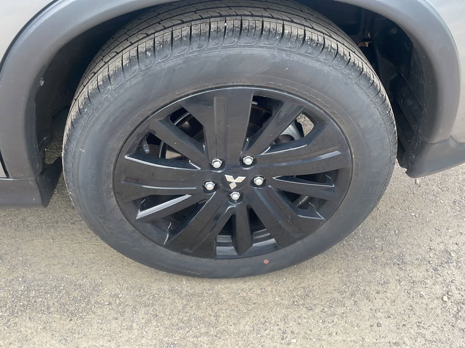 Used 2025 Mitsubishi Outlander Sport LE AWD/4WD image 19