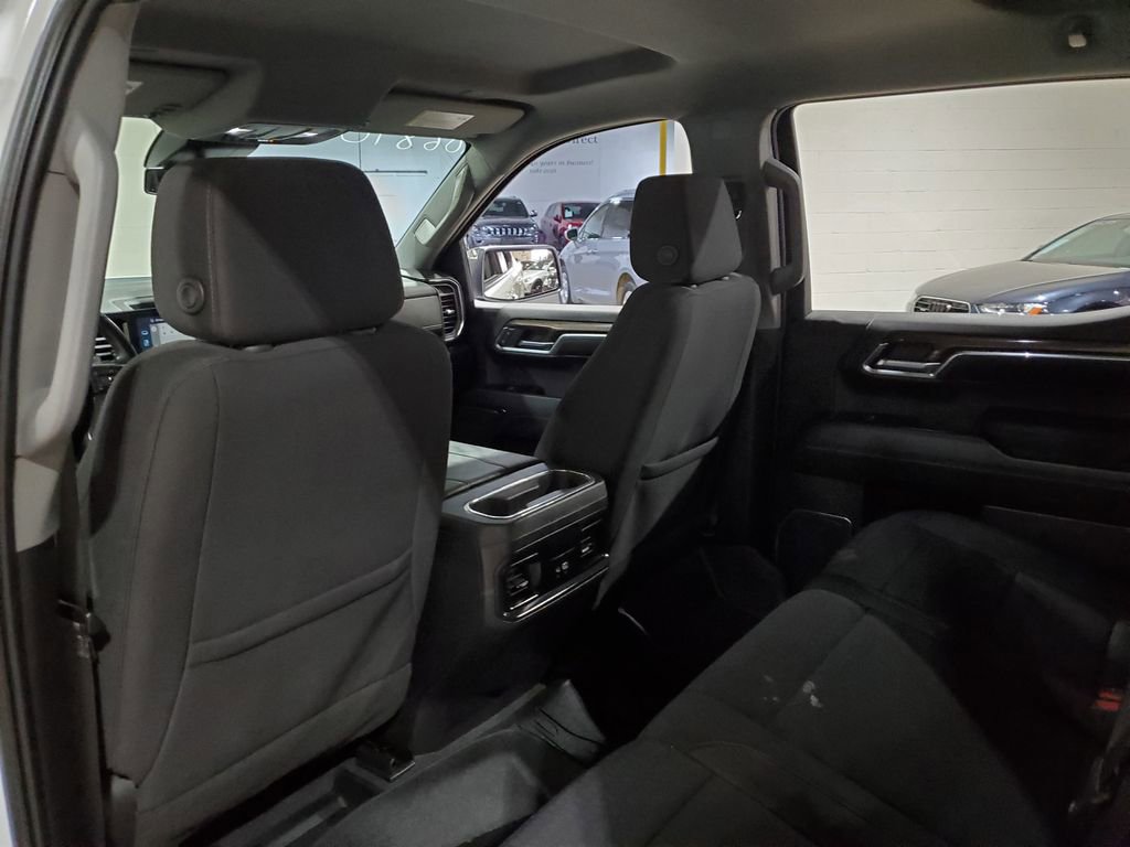Used 2023 Chevrolet Silverado 1500 LT w/ Z71 Off-Road Package AWD/4WD image 23
