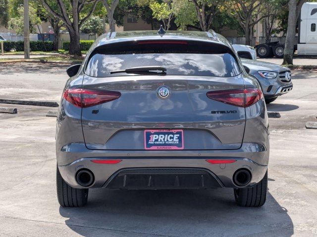 Used 2022 Alfa Romeo Stelvio Veloce image 7
