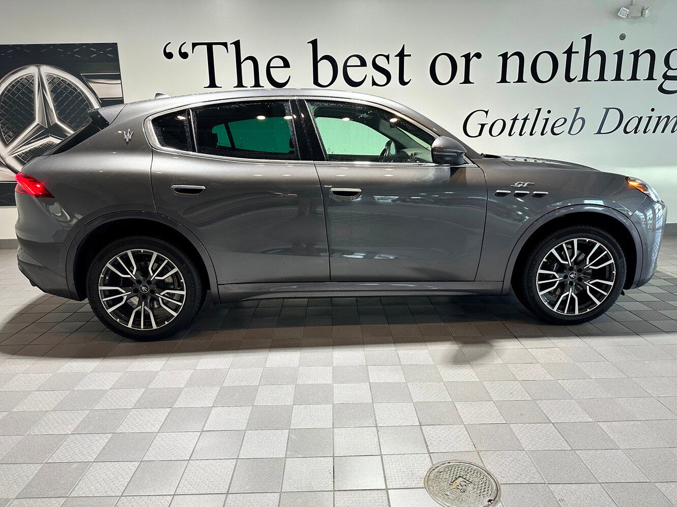 Used 2023 Maserati Grecale GT AWD/4WD image 3