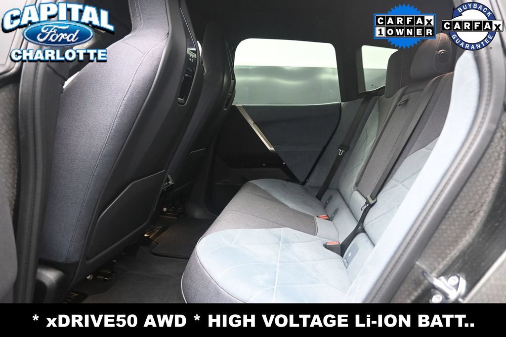 Used 2023 BMW iX xDrive50 w/ Sport Package AWD/4WD image 10