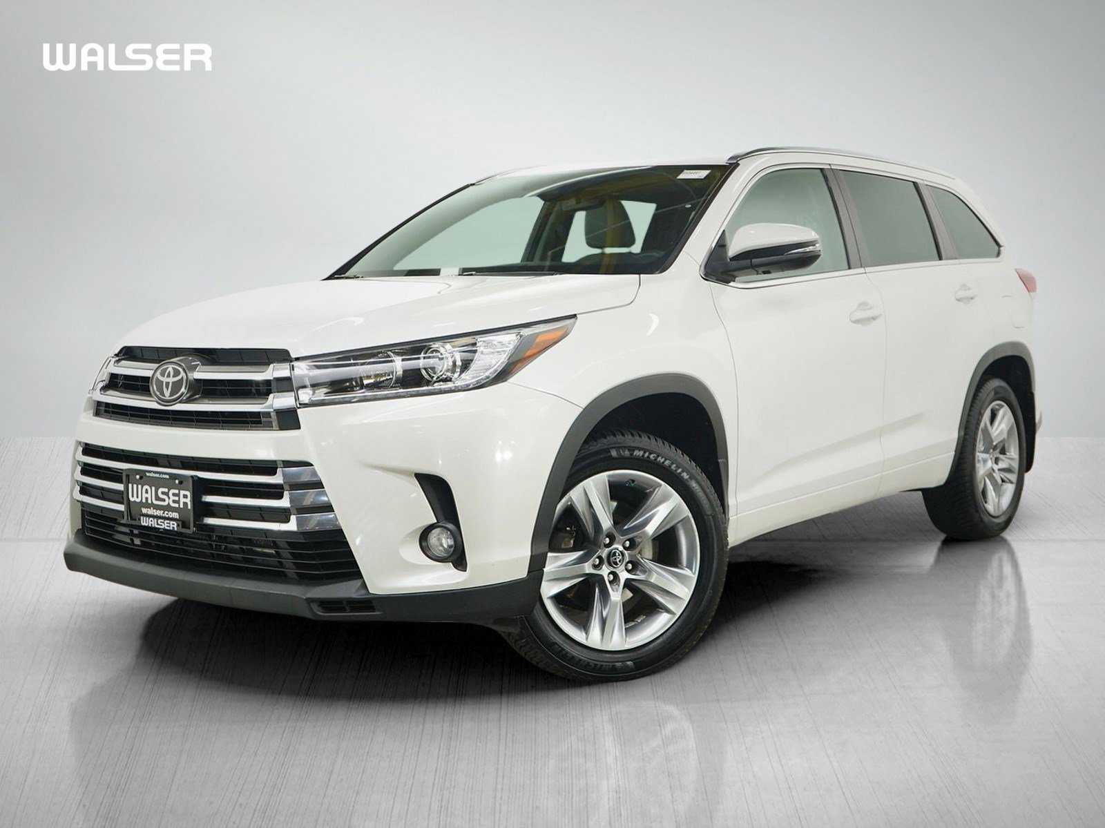 Used 2017 Toyota Highlander Limited AWD/4WD image 1