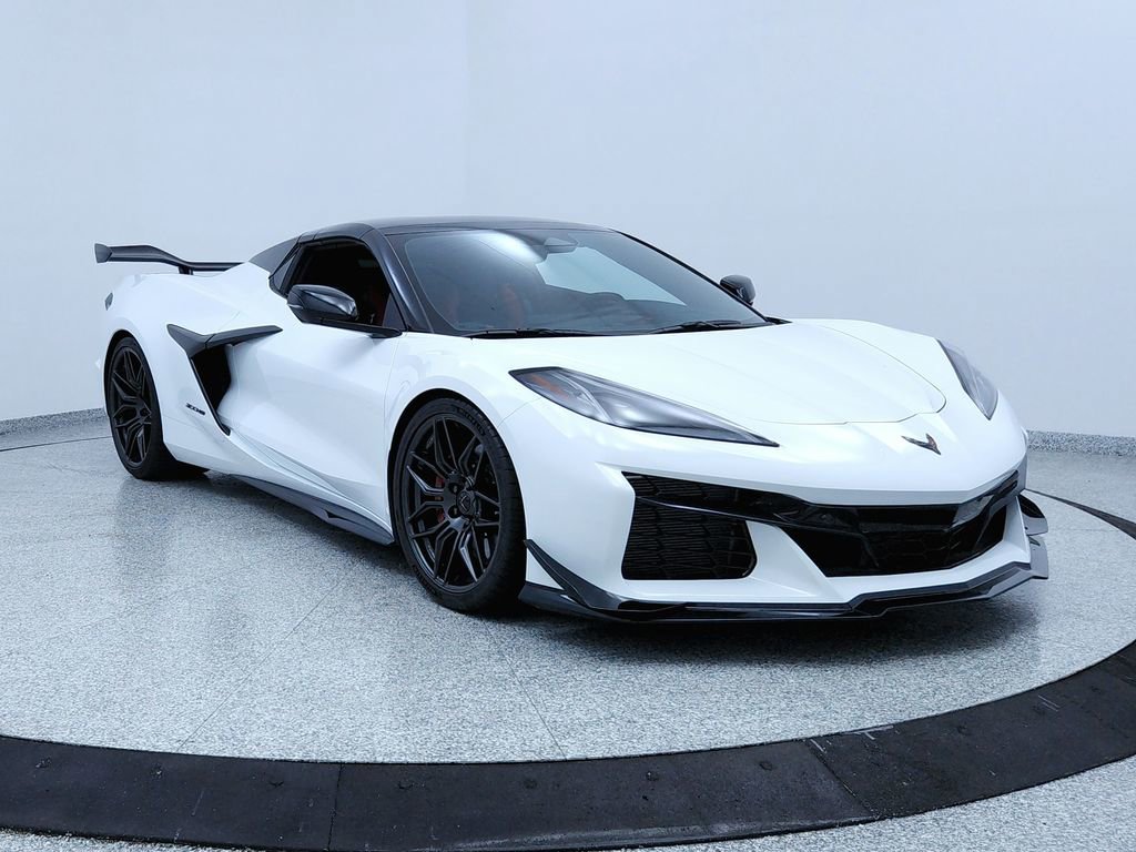 Used 2024 Chevrolet Corvette Z06 image 7