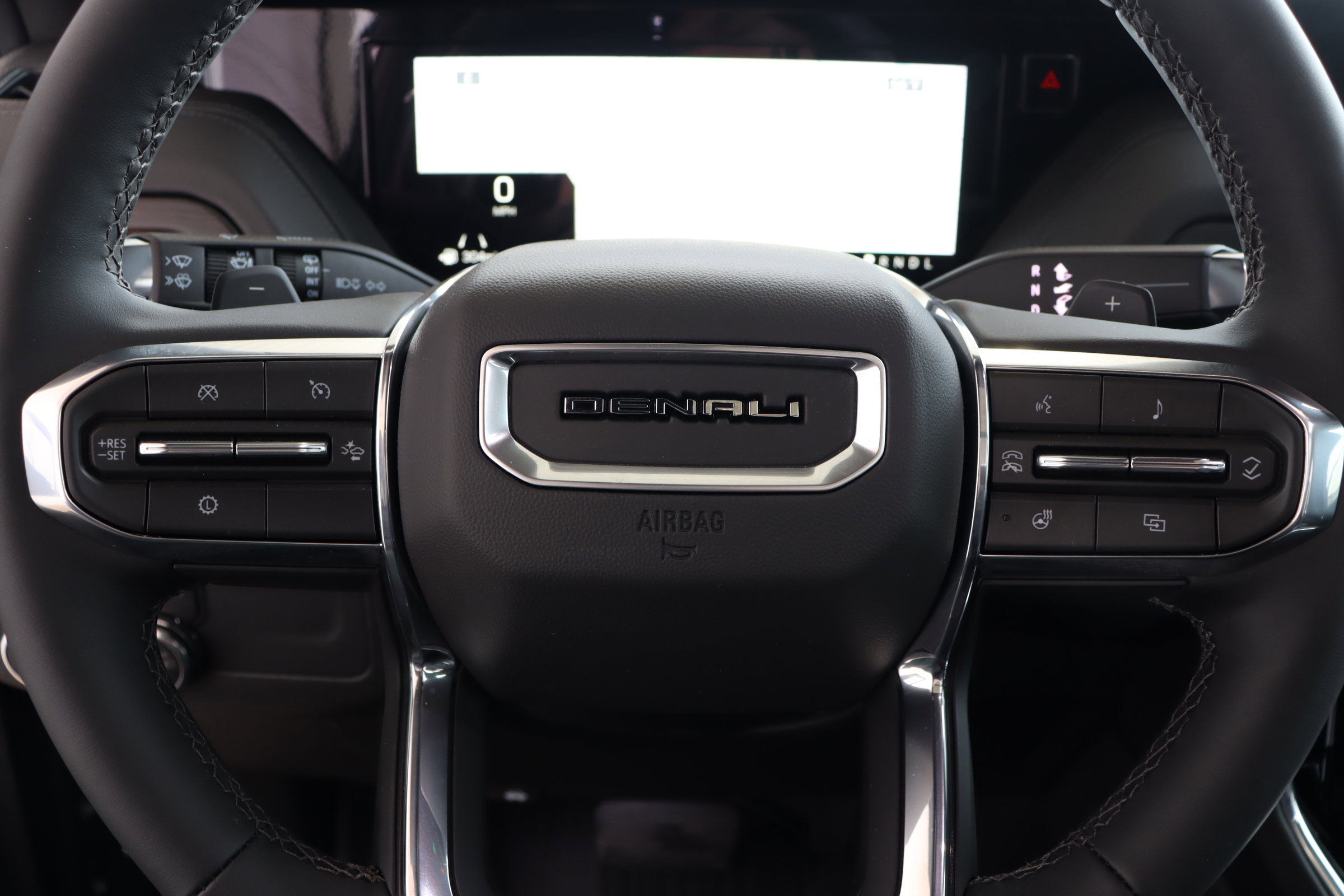 New 2026 GMC Yukon Denali w/ Sun & Power Step Package image 18