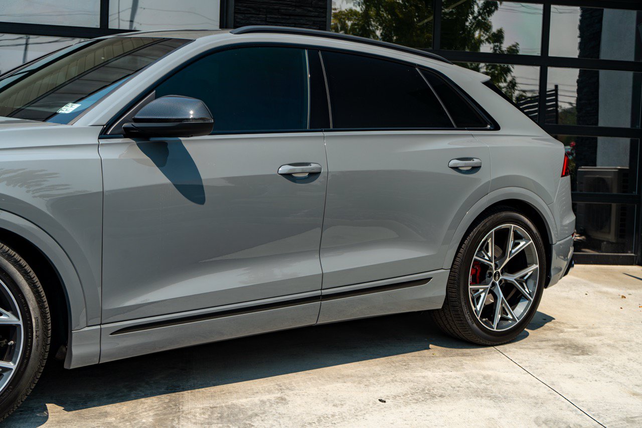 Used 2023 Audi SQ8 Prestige AWD/4WD image 9