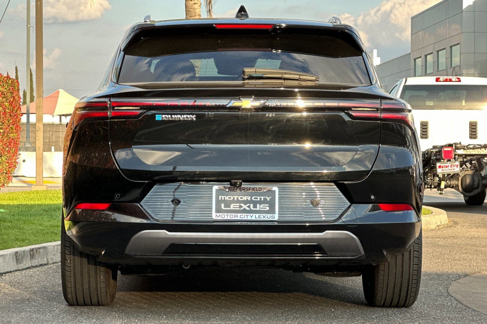 Used 2024 Chevrolet Equinox EV LT image 5