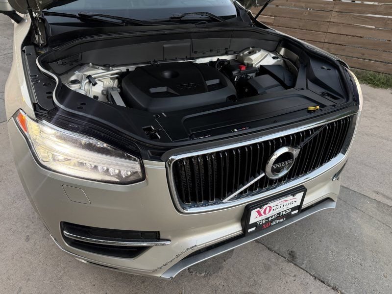 Used 2016 Volvo XC90 T6 Momentum w/ Momentum Plus Package AWD/4WD image 27