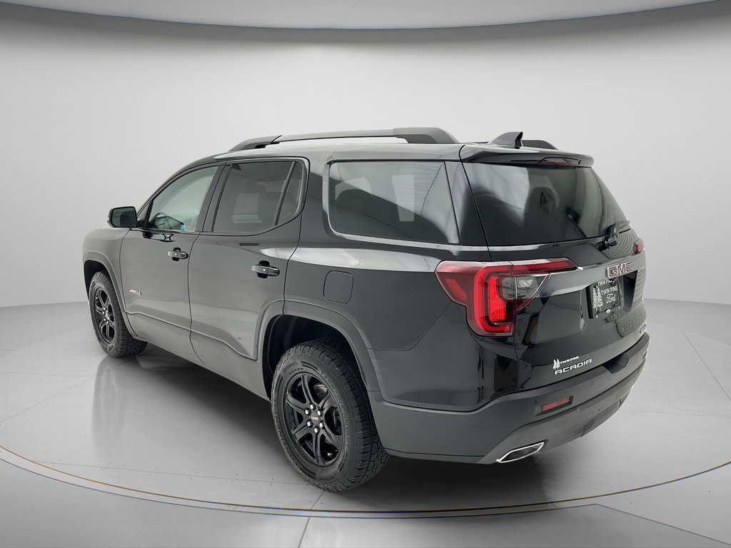Used 2023 GMC Acadia AT4 w/ Technology Package AWD/4WD image 5
