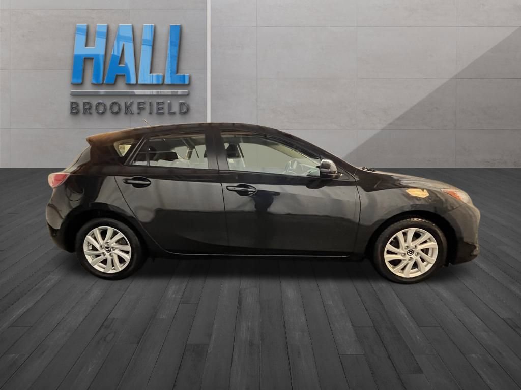 Used 2013 MAZDA MAZDA3 i Touring w/ Preferred Equipment Pkg image 6