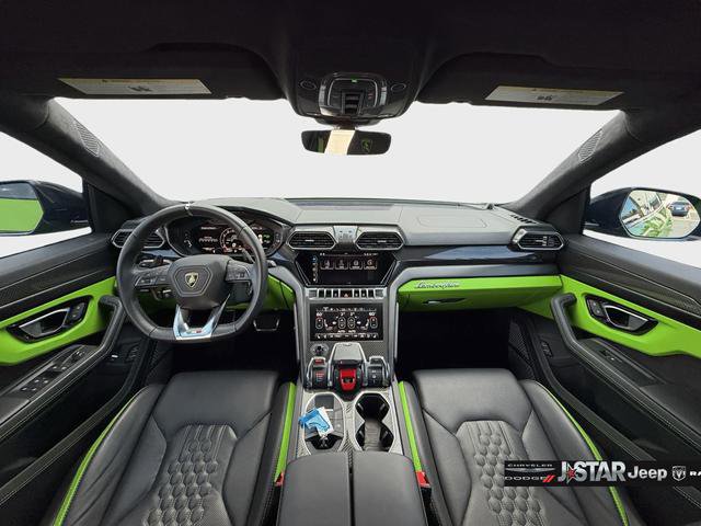 Used 2023 Lamborghini Urus S image 9
