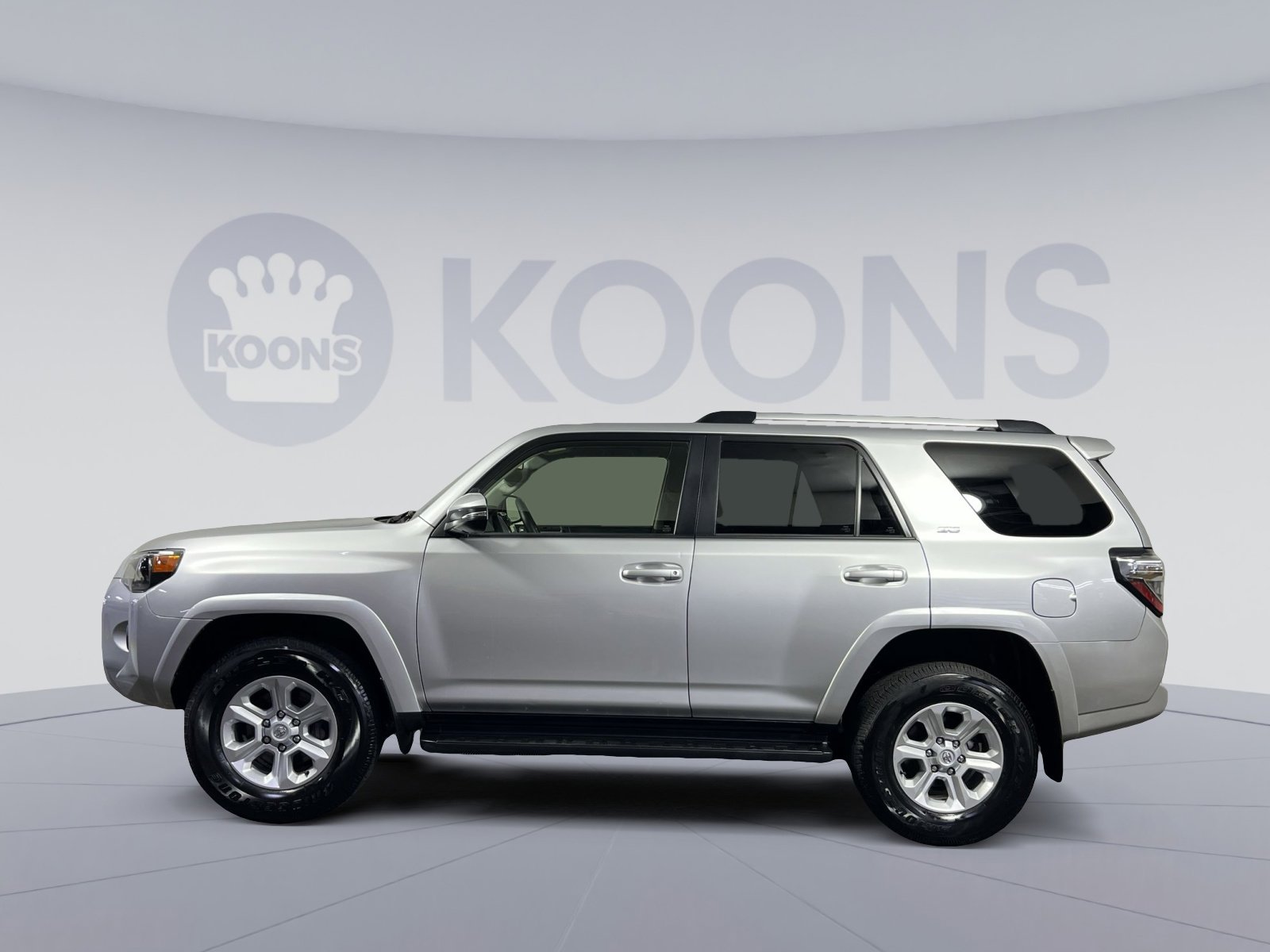 Used 2024 Toyota 4Runner SR5 Premium image 2