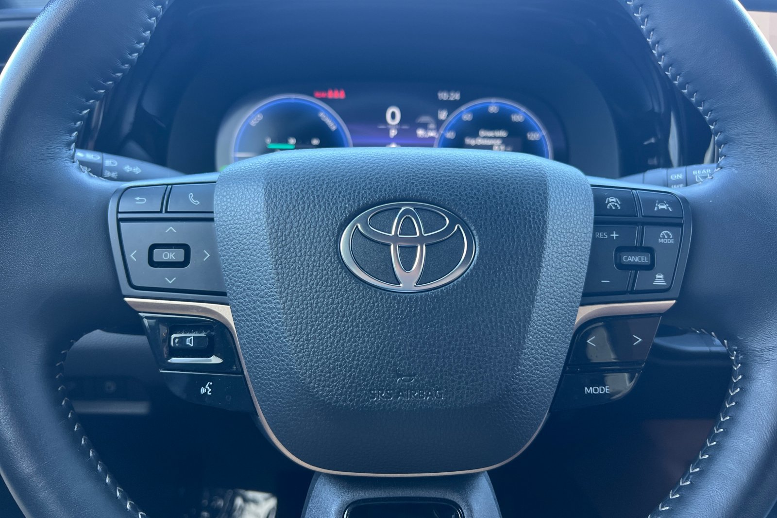 Certified 2025 Toyota Crown Signia AWD/4WD image 23