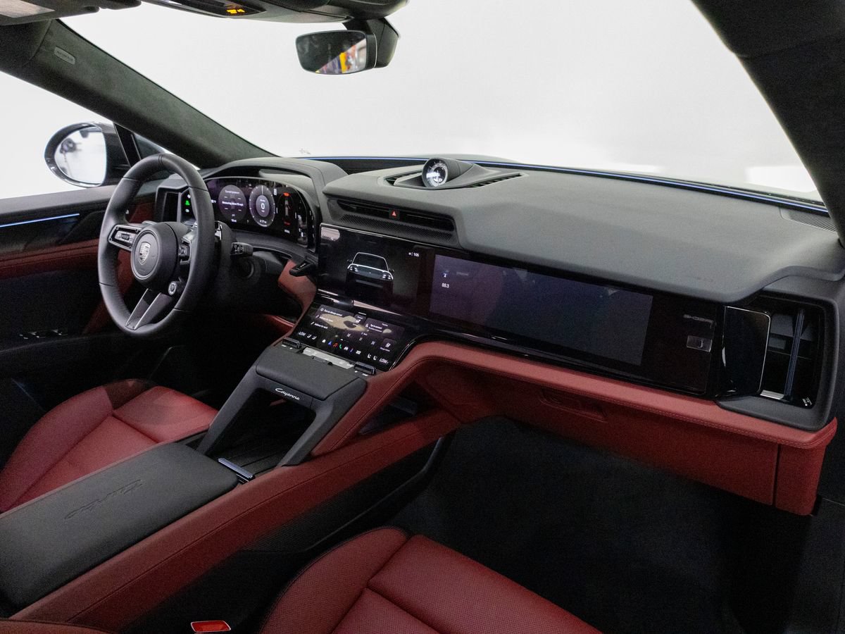 New 2026 Porsche Cayenne Turbo AWD/4WD image 41