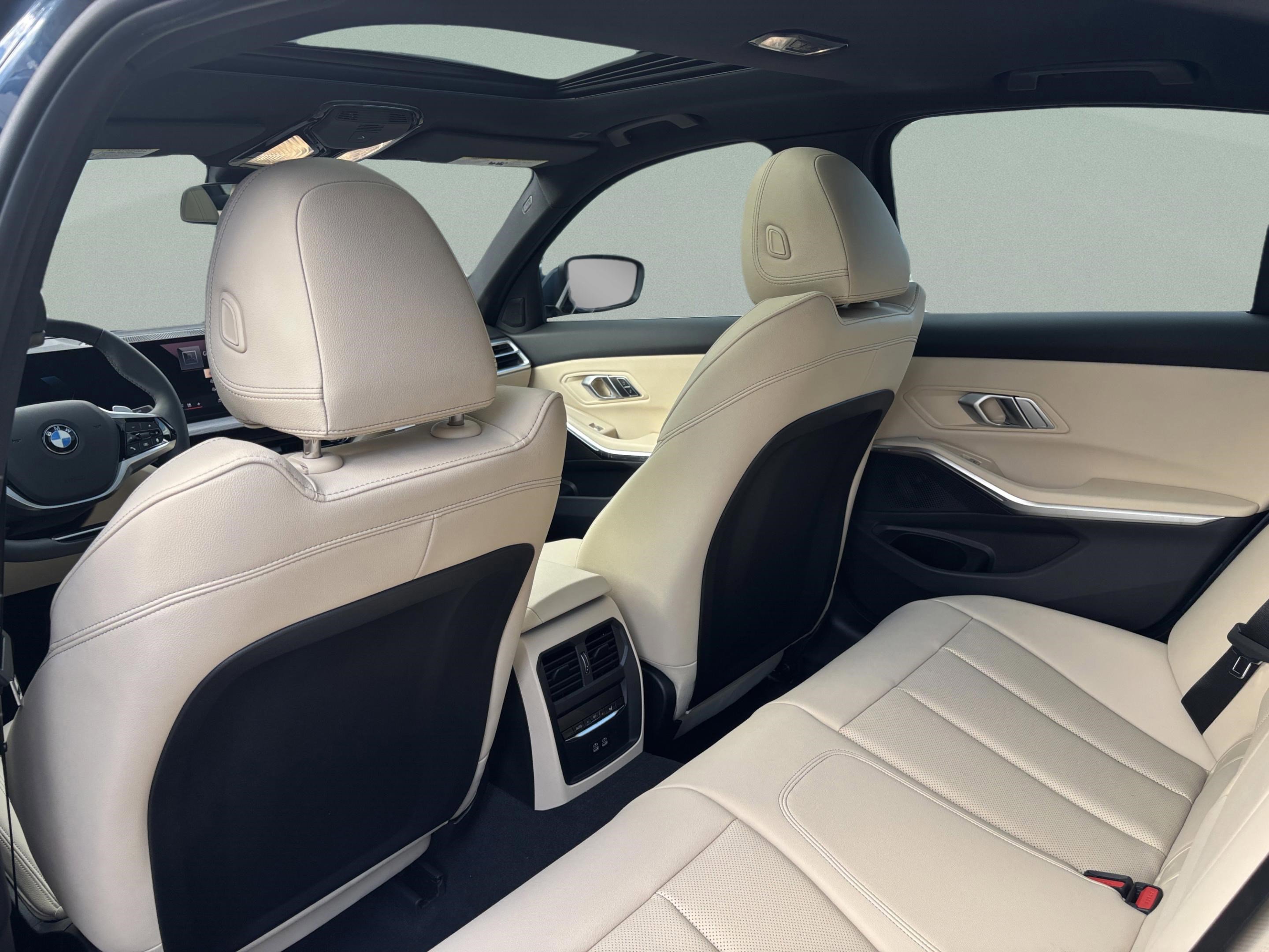 Used 2026 BMW 330i xDrive Sedan w/ Convenience Package image 27