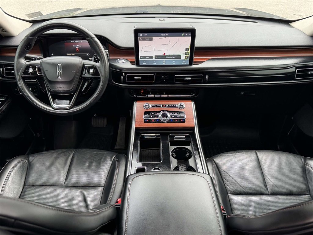 Used 2022 Lincoln Aviator Reserve w/ Elements Package Plus image 2