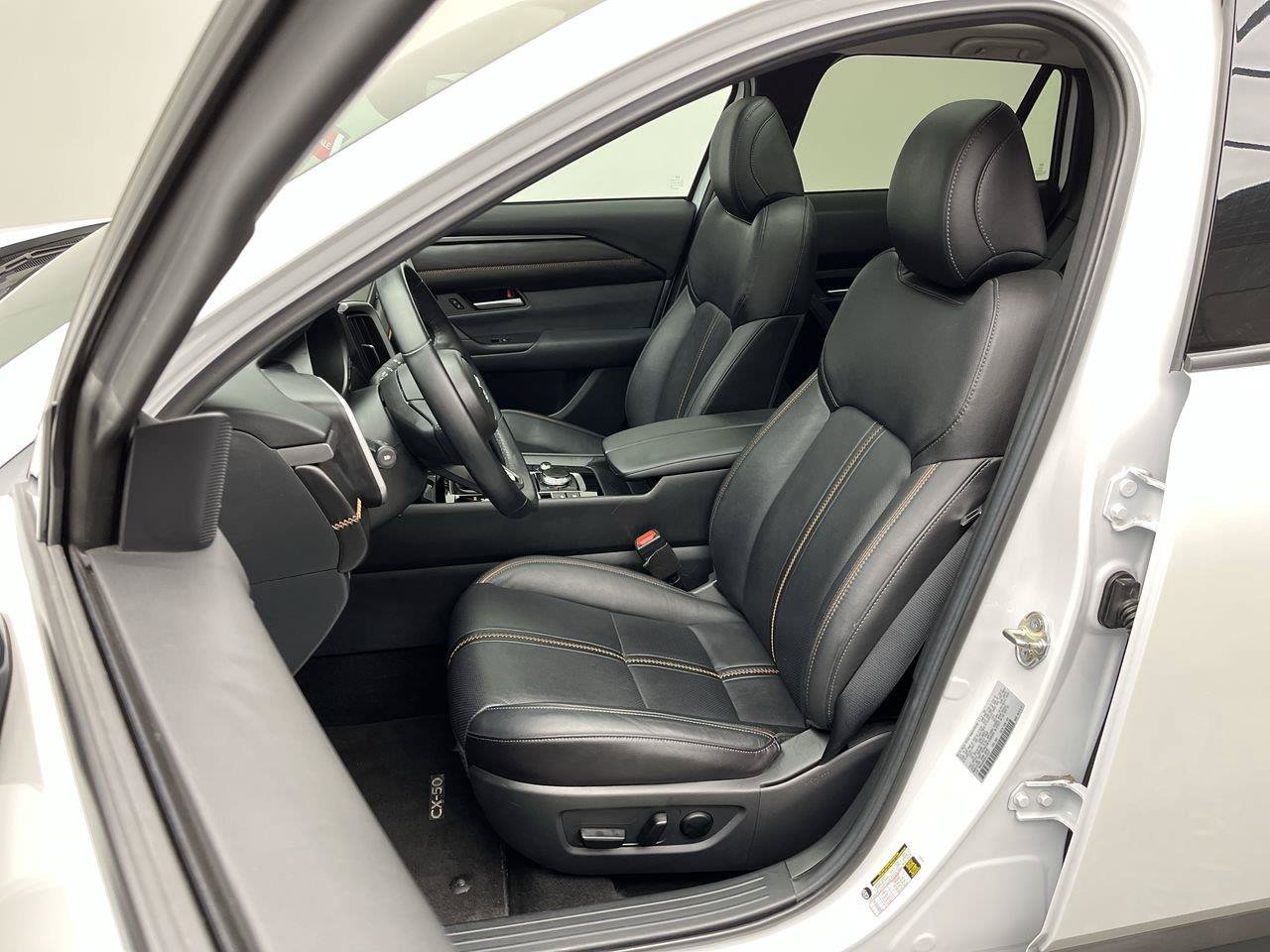 Used 2025 MAZDA CX-50 AWD 2.5 Hybrid w/ Premium Pkg image 11