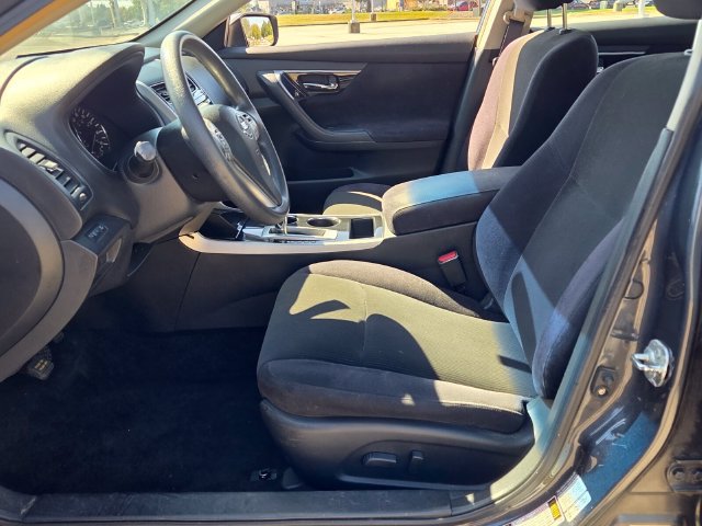 Used 2013 Nissan Altima 2.5 S FWD image 5