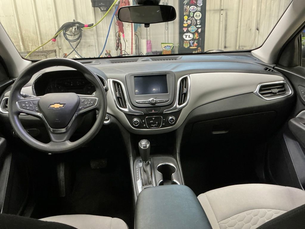 Used 2021 Chevrolet Equinox LS image 17