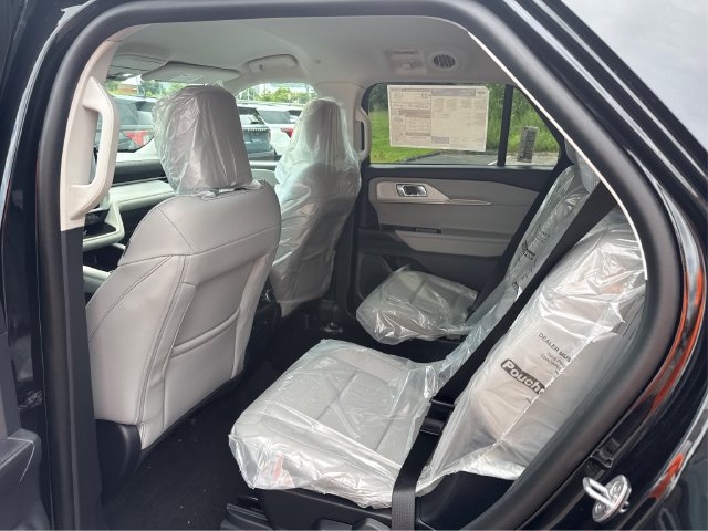New 2026 Ford Explorer Active w/ Active Comfort Package AWD/4WD image 13