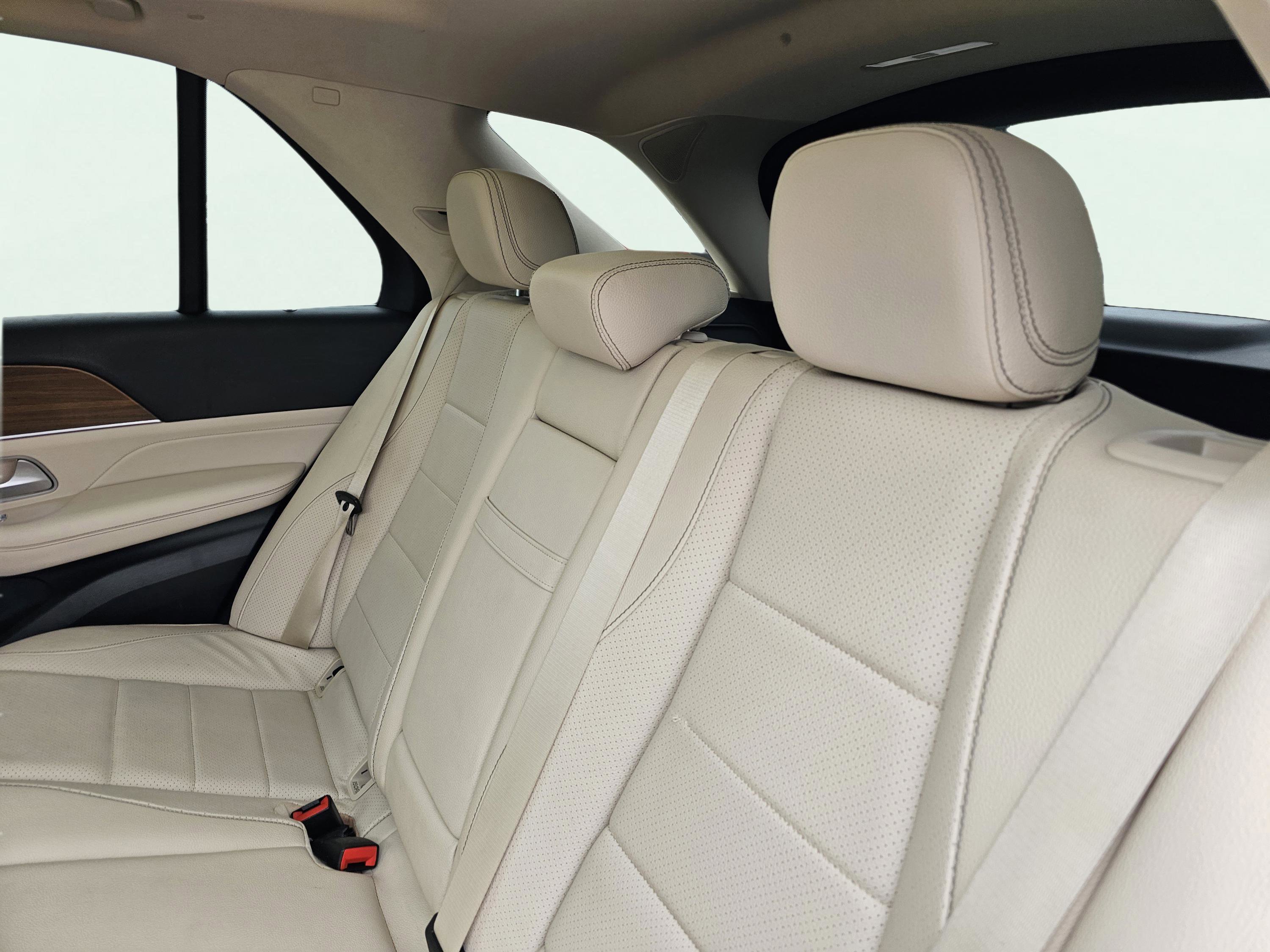 Used 2021 Mercedes-Benz GLE 350 w/ Premium Package image 34